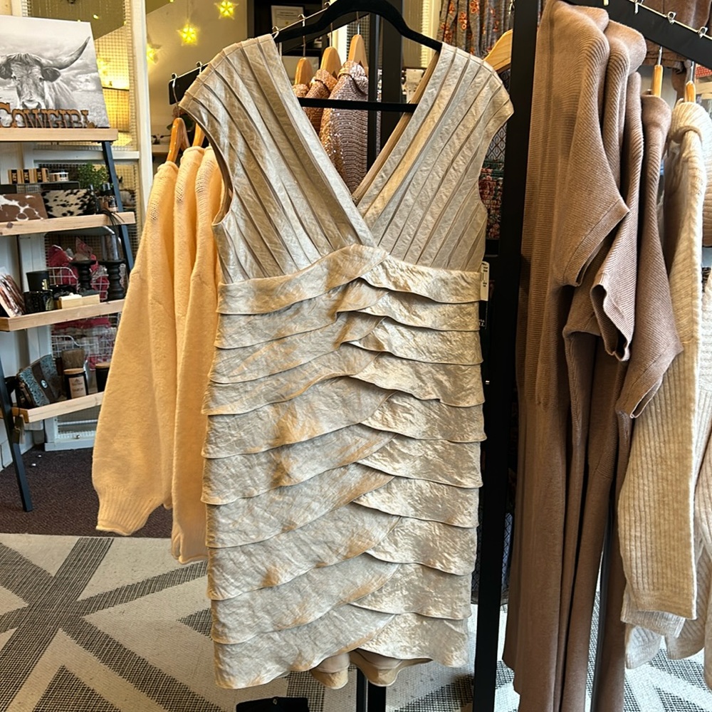 Adrianna Papell gold holiday dress new with tags